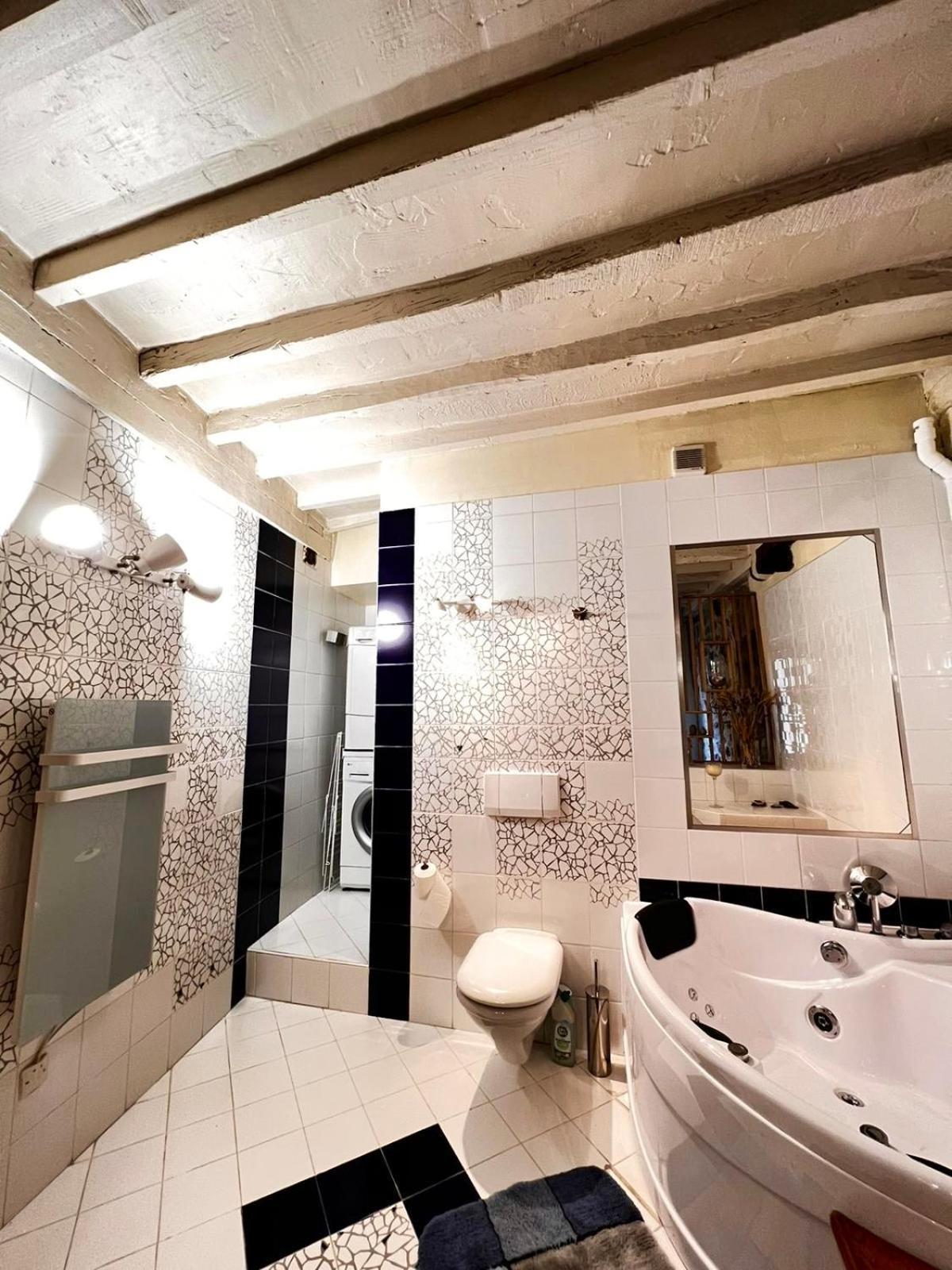 L'Elegante - Maison De Ville Avec Bains A Remous - Parking Inclus Saint-Paul-de-Vence Exterior foto